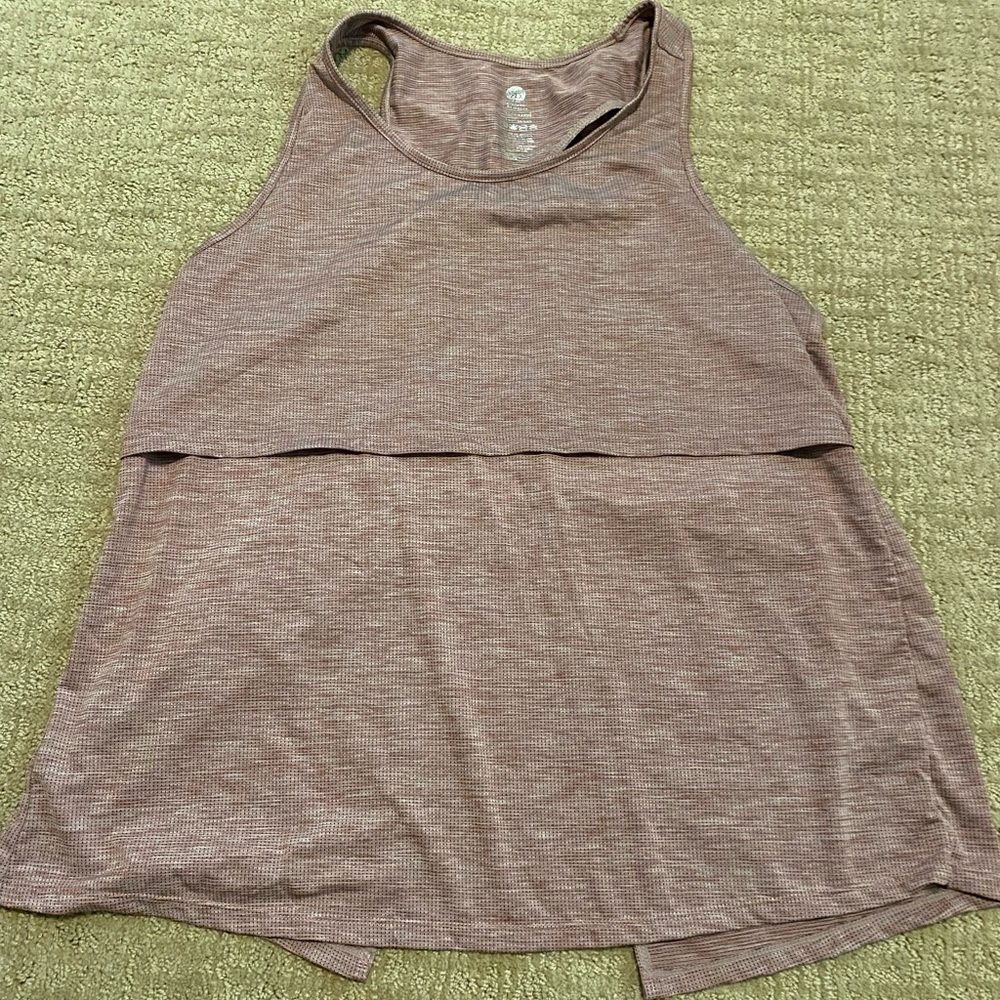 Kindred Bravely Nursing Tank size L